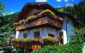B&B Cecilia